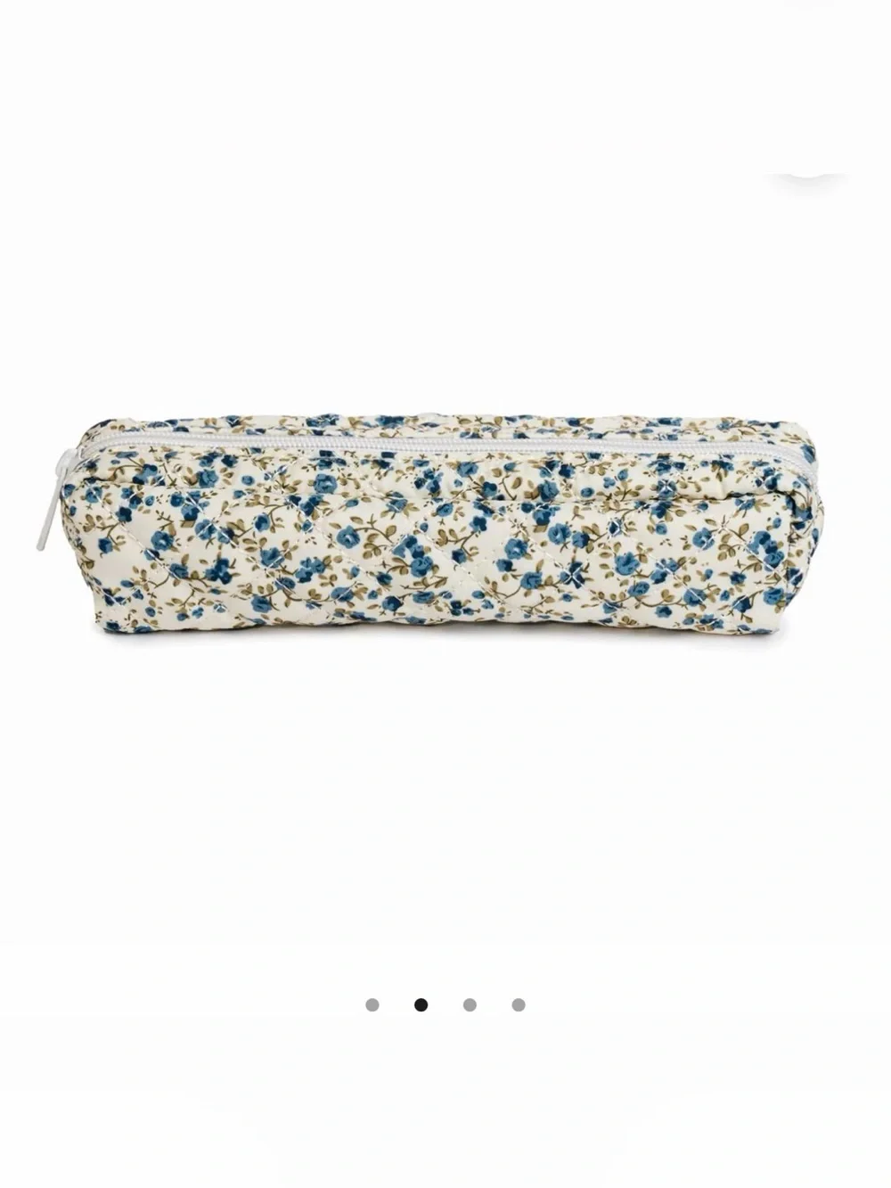 New moon nude Slim Quilted Floral Zip Pouch in Cream and Blue